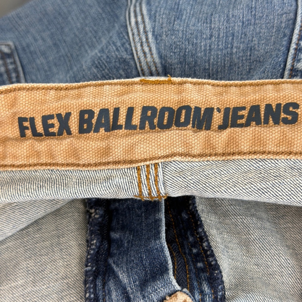 (LOT OF 2) Duluth Trading Co FLEX BALLROOM Jeans Mens 40x32 Blue Relaxed Fit - Picture 2 of 16